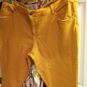 26 Universal Thread Mustard Yellow Stretch Jeans